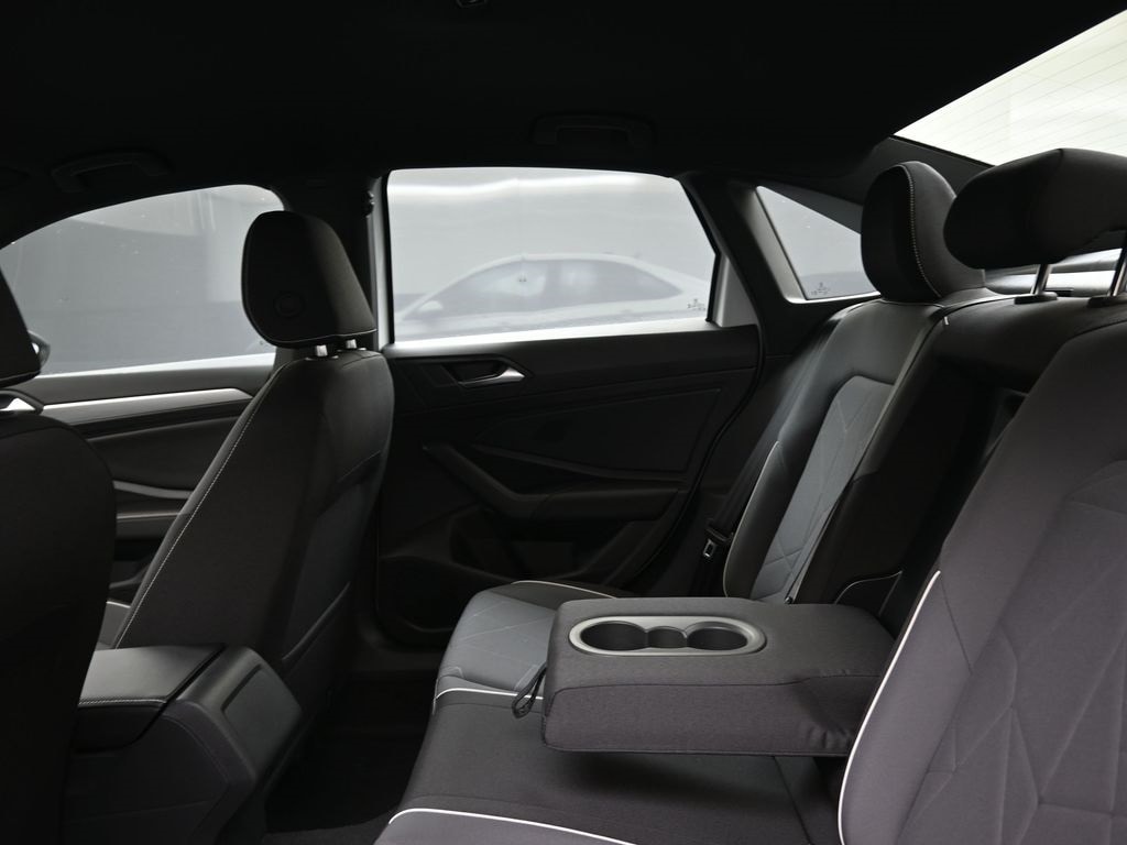 2026 Volkswagen Jetta Sport - Photo 18