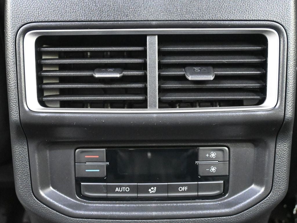 2026 Volkswagen Atlas SE w/Tech - Photo 22