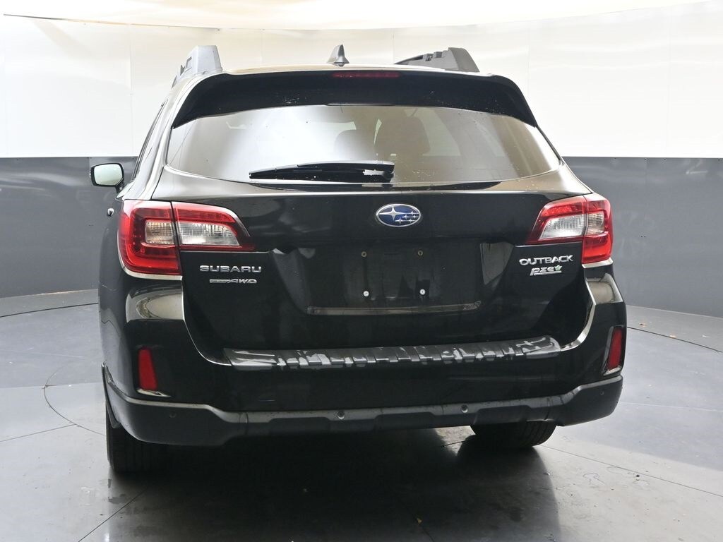 Used 2017 Subaru Outback 2.5i Limited with SUV