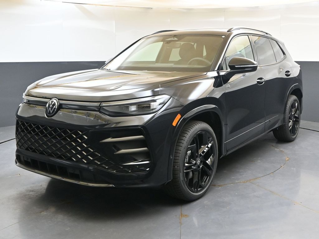 New 2026 Volkswagen Tiguan 2.0T SE R-Line Black SUV