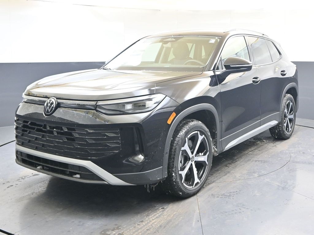 2026 Volkswagen Tiguan SE's photo