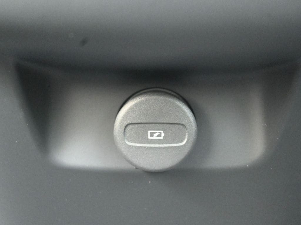 2026 Volvo XC90 Plus - Photo 23