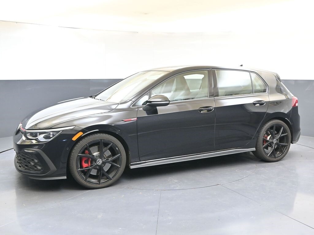 2024 Volkswagen Golf GTI 380 Autobahn photo 2