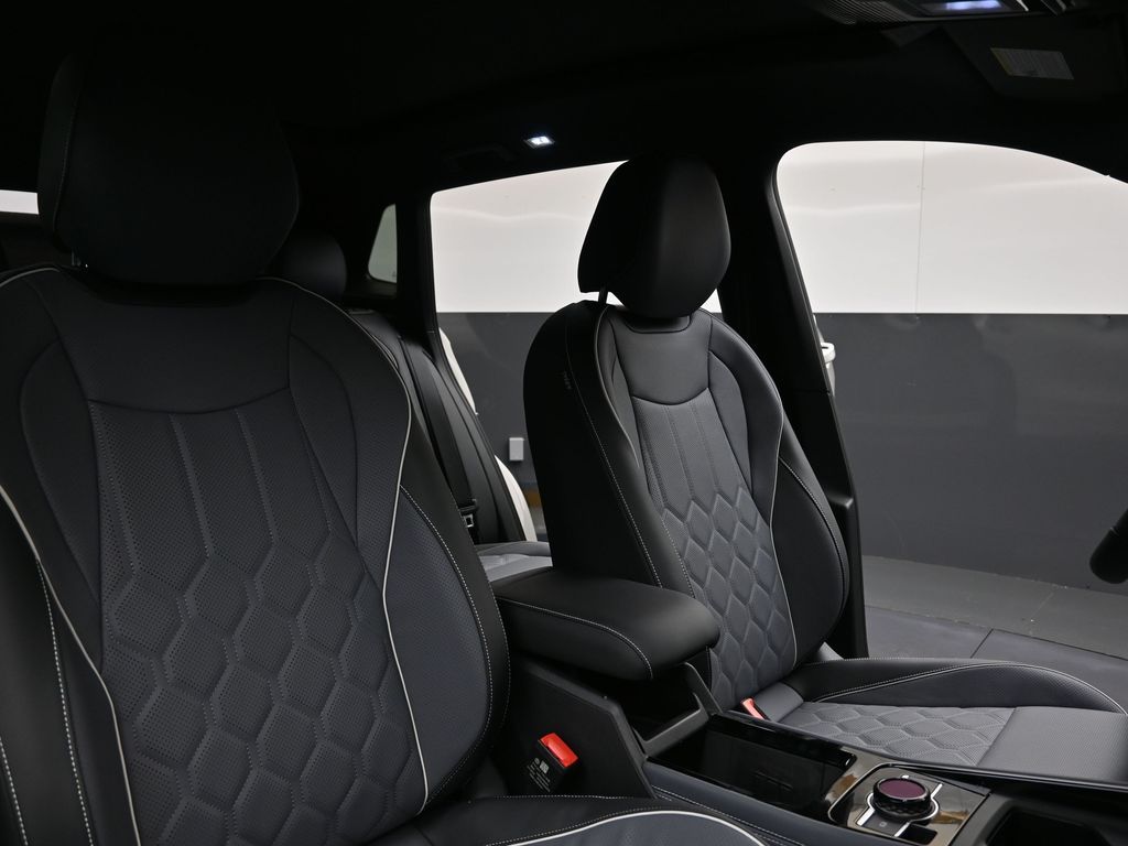 2026 Volkswagen Tiguan SEL R-LINE TURBO - Photo 13