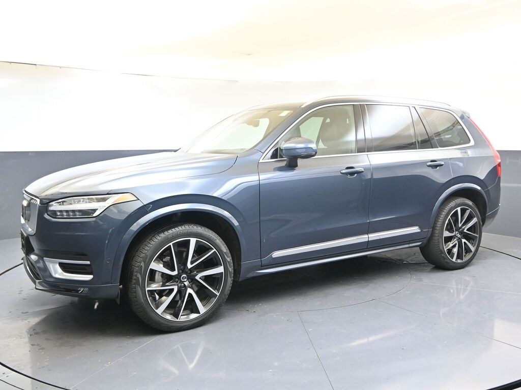 2024 Volvo XC90 Plus photo 2