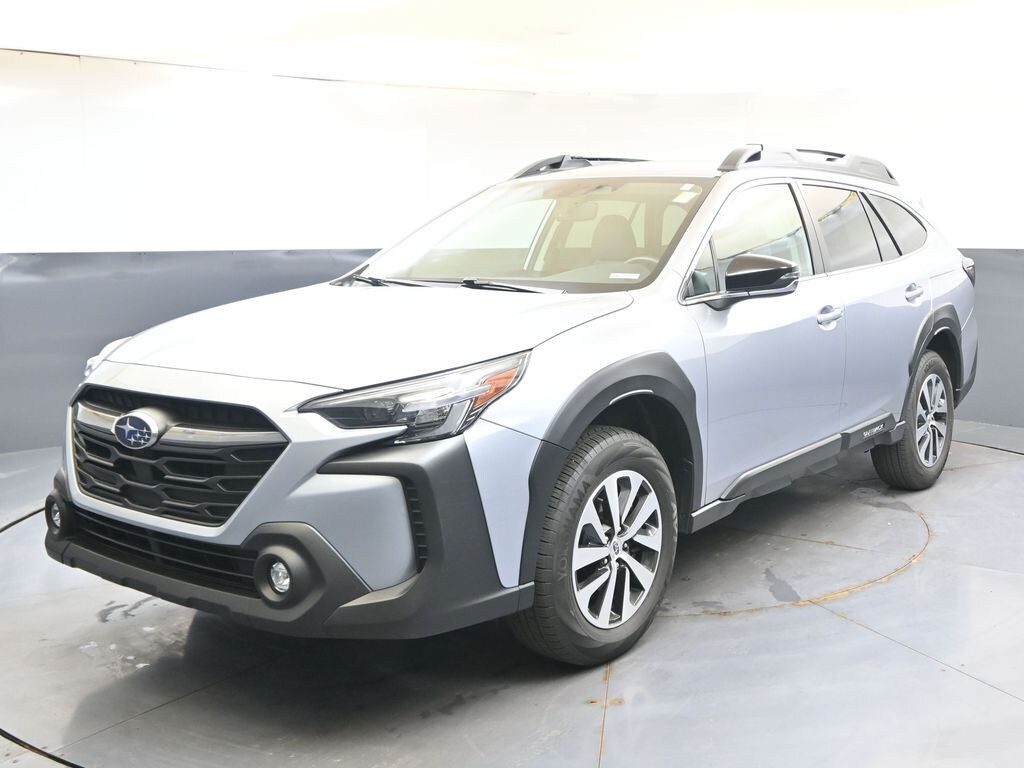 Used 2024 Subaru Outback Premium SUV