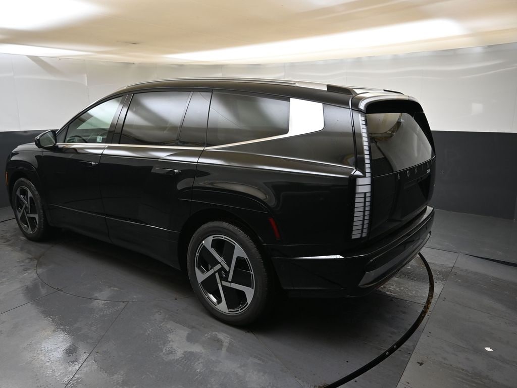 Used 2026 Hyundai IONIQ 9 Performance Calligraphy with VIN 7YAMYFS57TY000615 for sale in Kalamazoo, MI