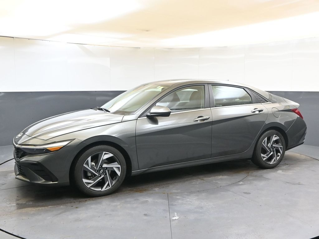 Used 2024 Hyundai Elantra SEL Sedan