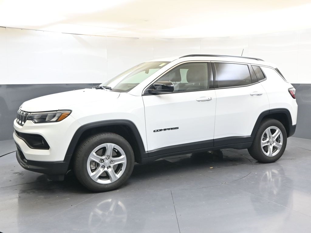 Used 2023 Jeep Compass Latitude SUV