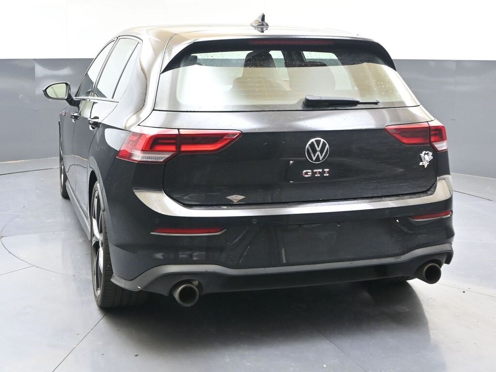 2024 Volkswagen Golf GTI 380 Autobahn photo 4