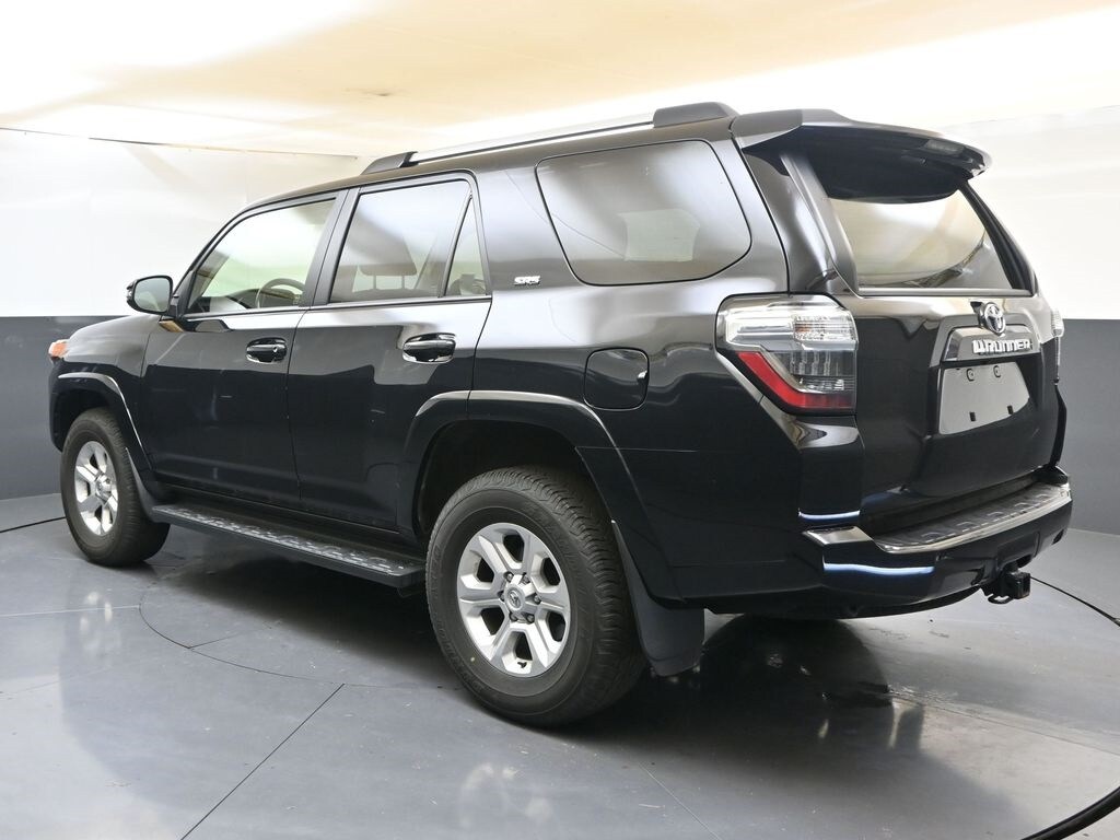 2024 Toyota 4Runner SR5 Premium photo 2
