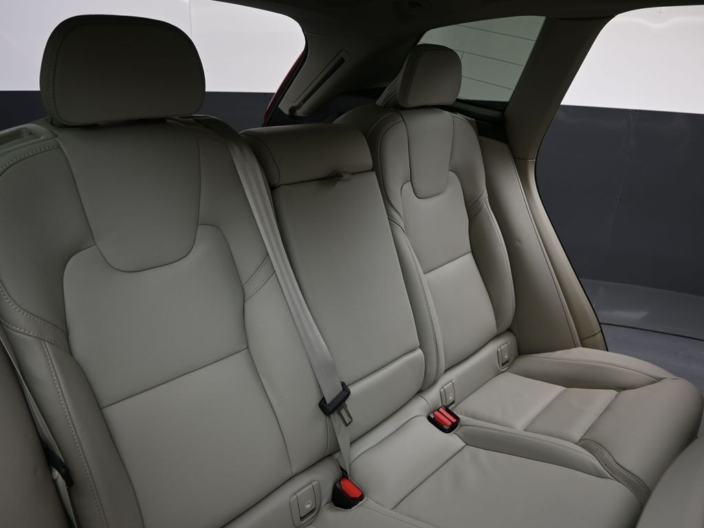 2026 Volvo XC60 Ultra - Photo 16