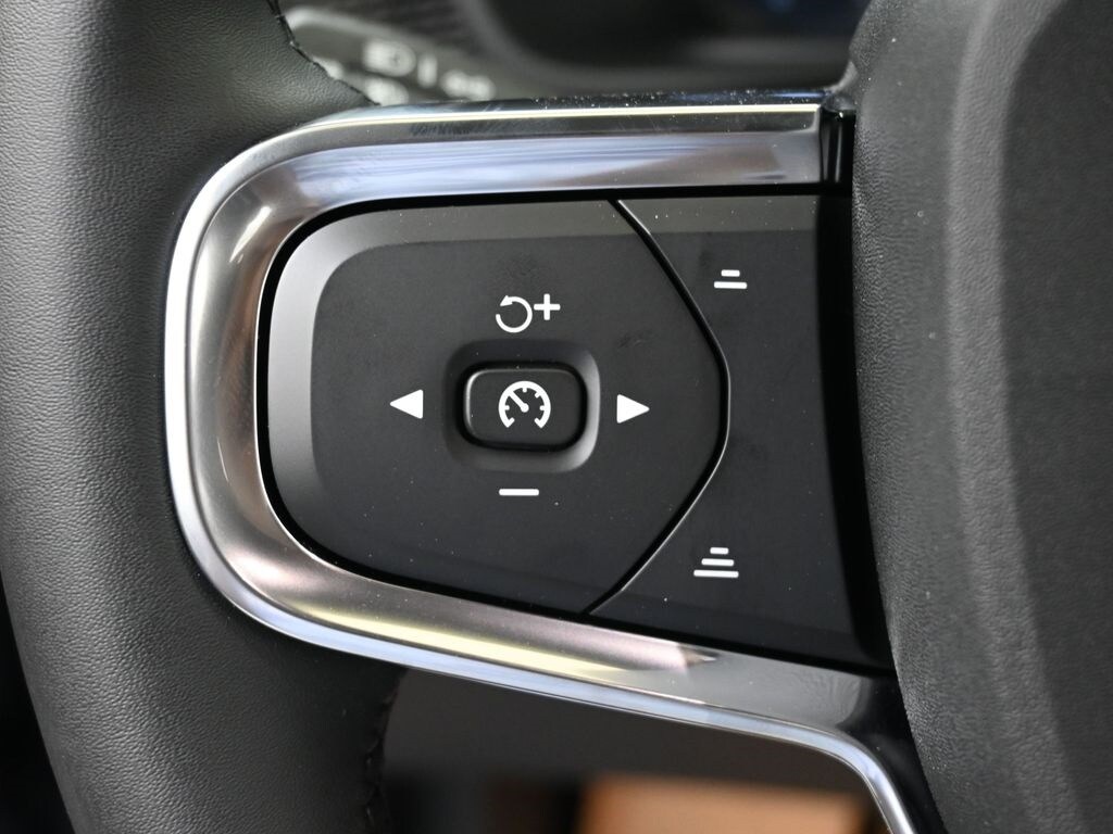 2026 Volvo XC40 Ultra Black Edition - Photo 27