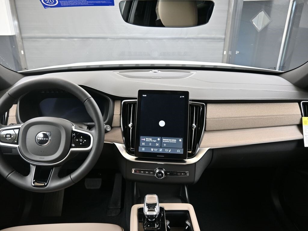 2026 Volvo XC90 Plus - Photo 25