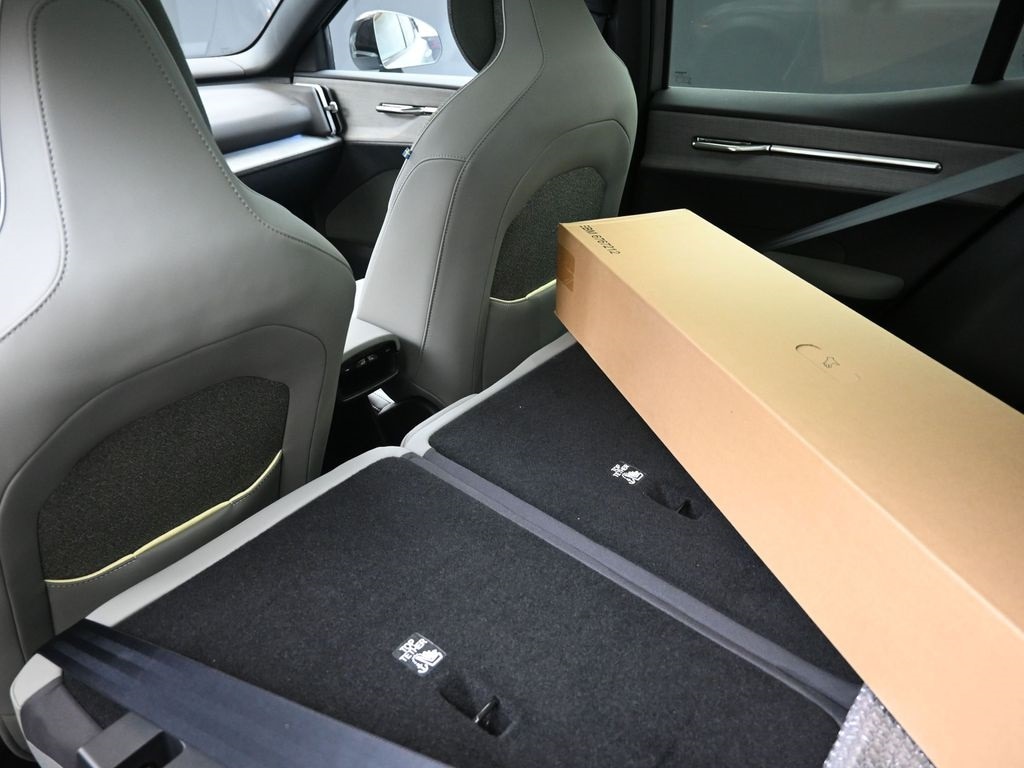 2026 Volvo EX30 Ultra - Photo 18