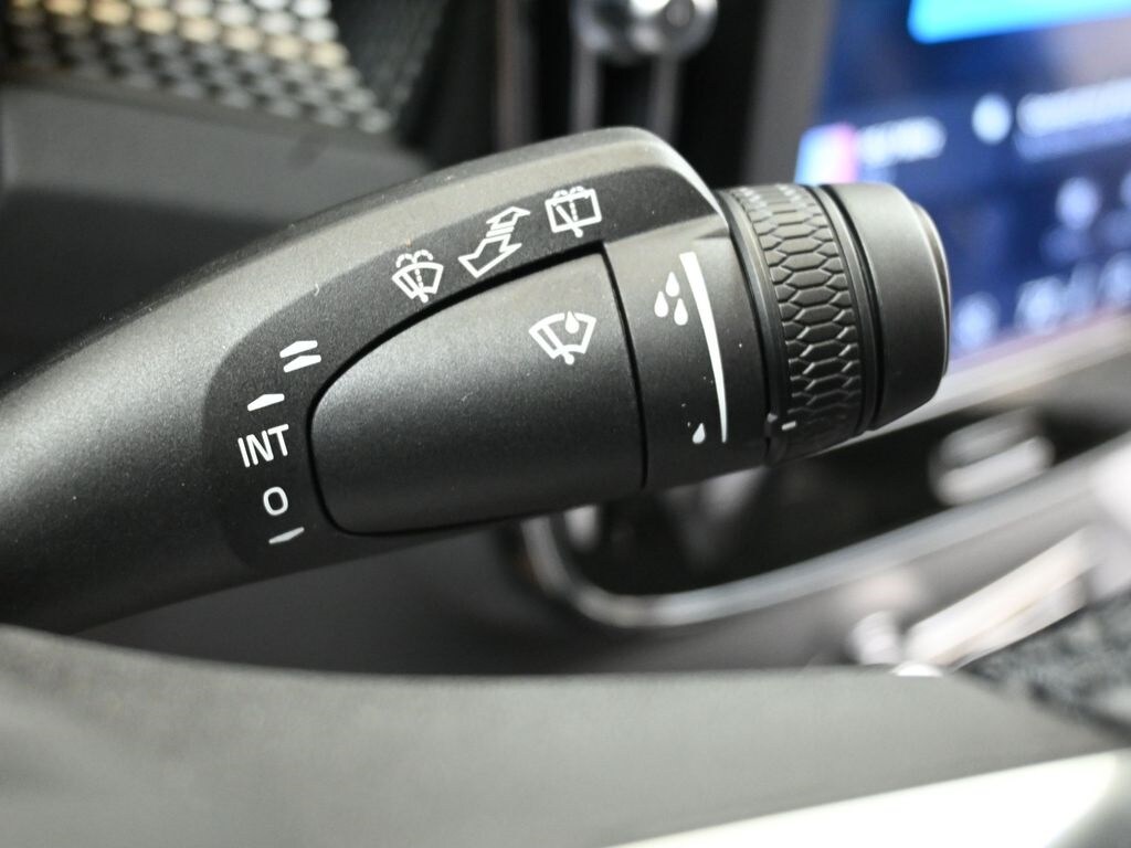 2026 Volvo XC40 Ultra Black Edition - Photo 30