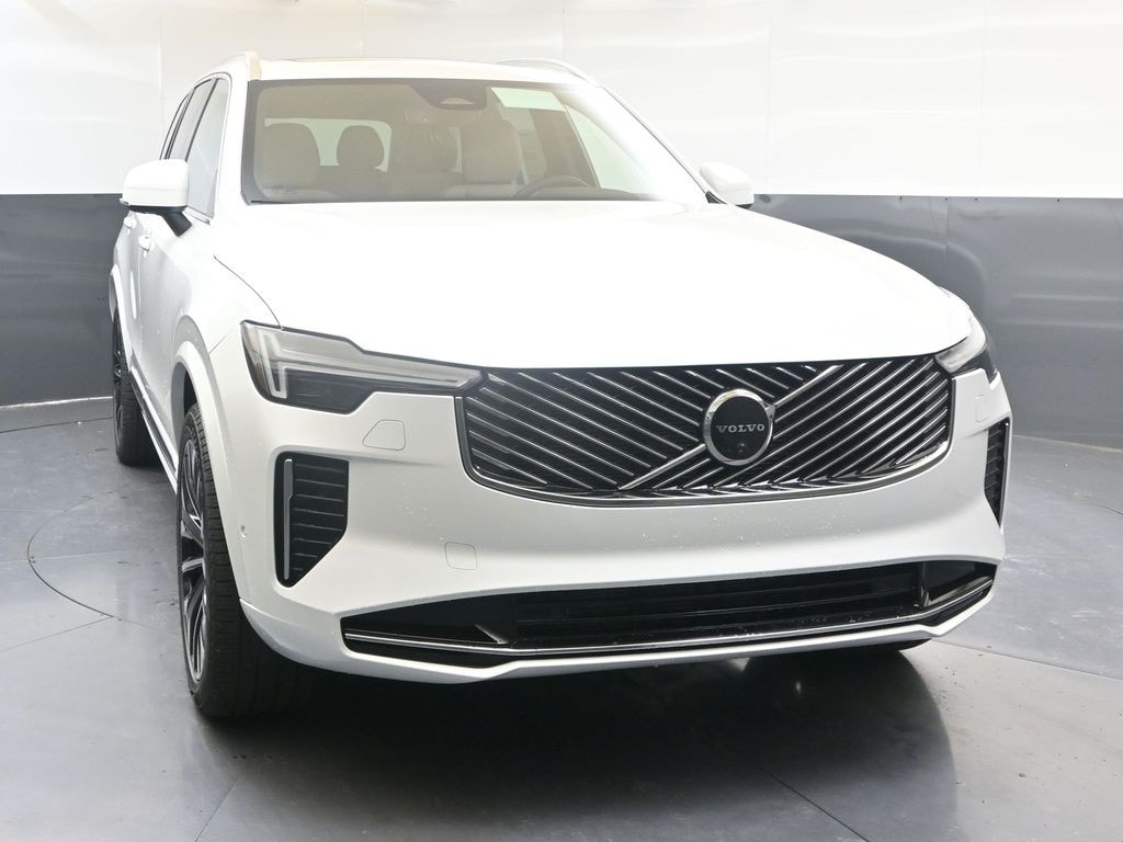 2026 Volvo XC90 Plus - Photo 8
