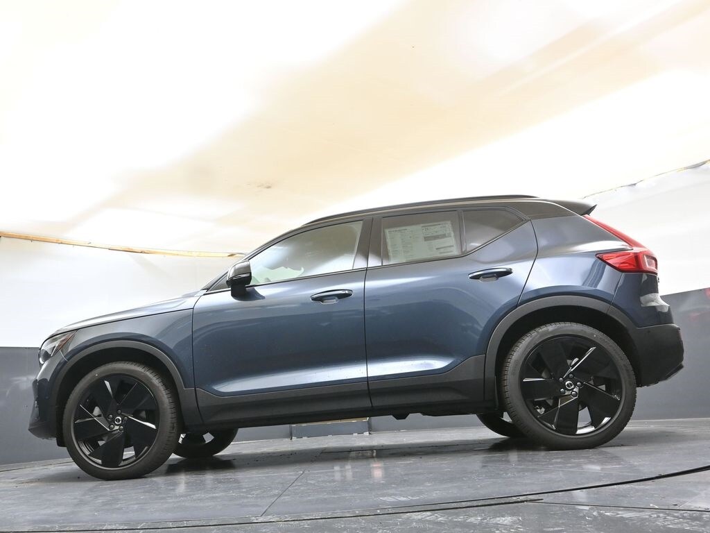 2026 Volvo XC40 Ultra Black Edition - Photo 36