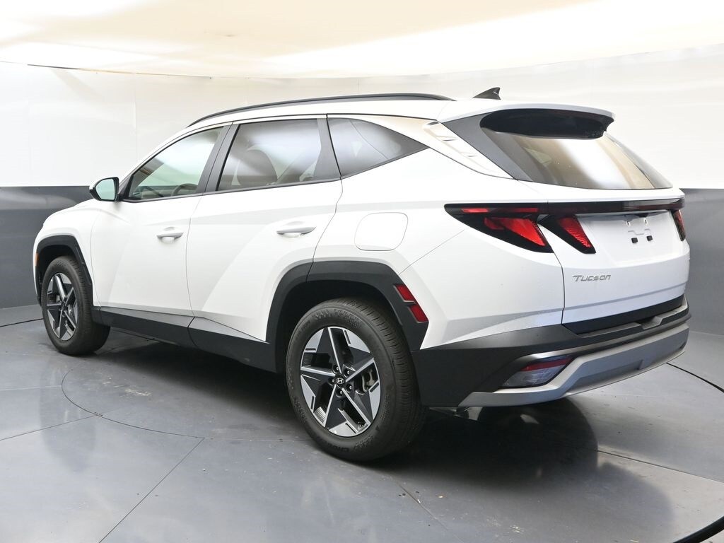 2025 Hyundai Tucson SEL photo 3