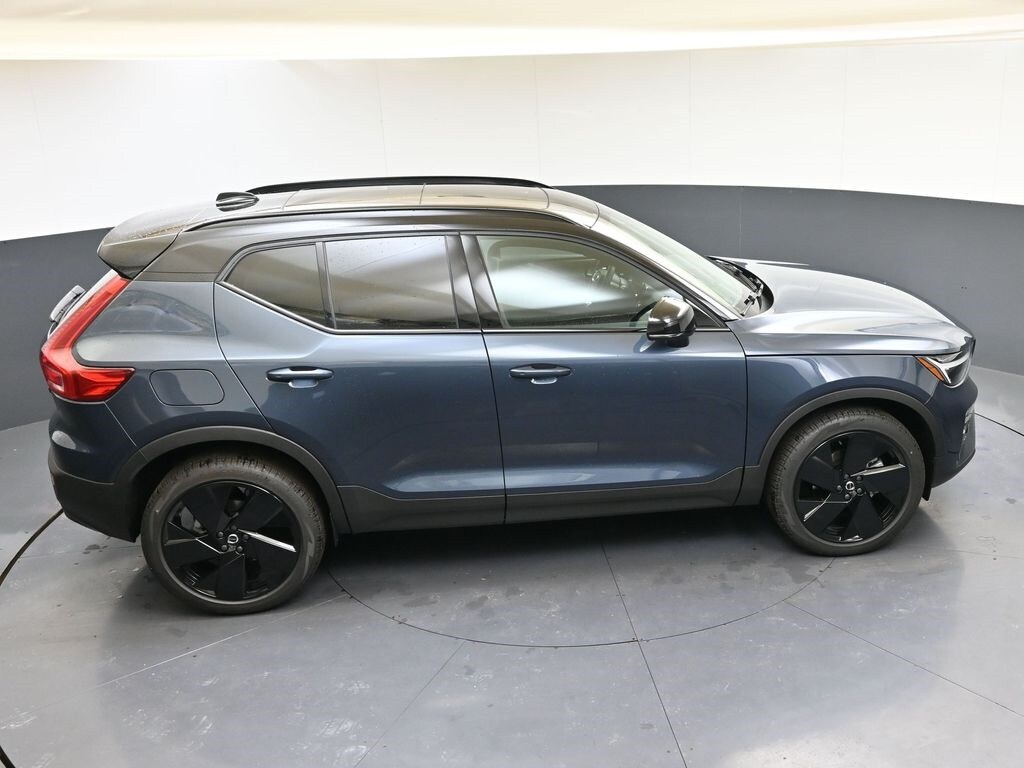 2026 Volvo XC40 Ultra Black Edition - Photo 46