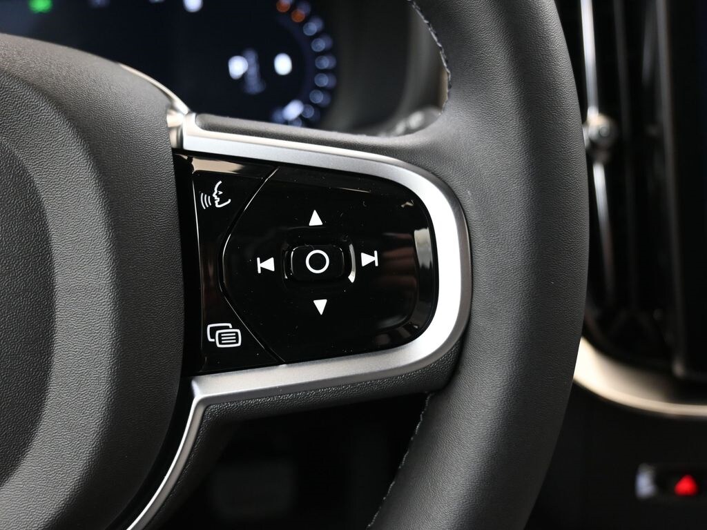 2026 Volvo XC90 Plus - Photo 30