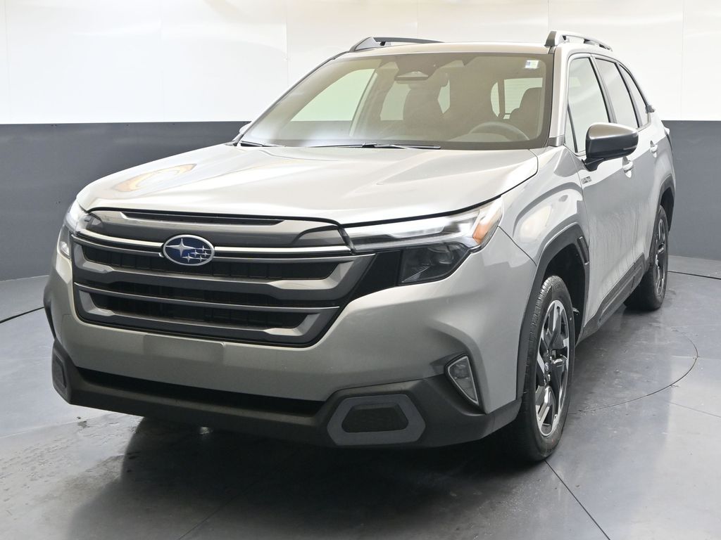 2025 Subaru Forester Limited Hybrid's photo