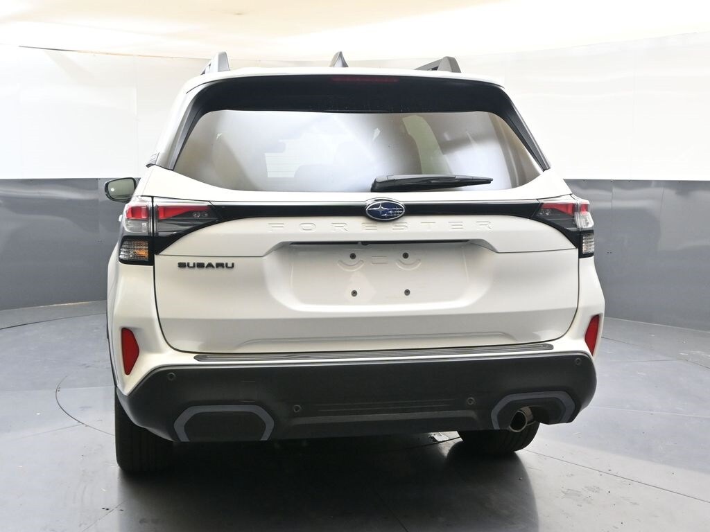 2025 Subaru Forester Limited photo 4