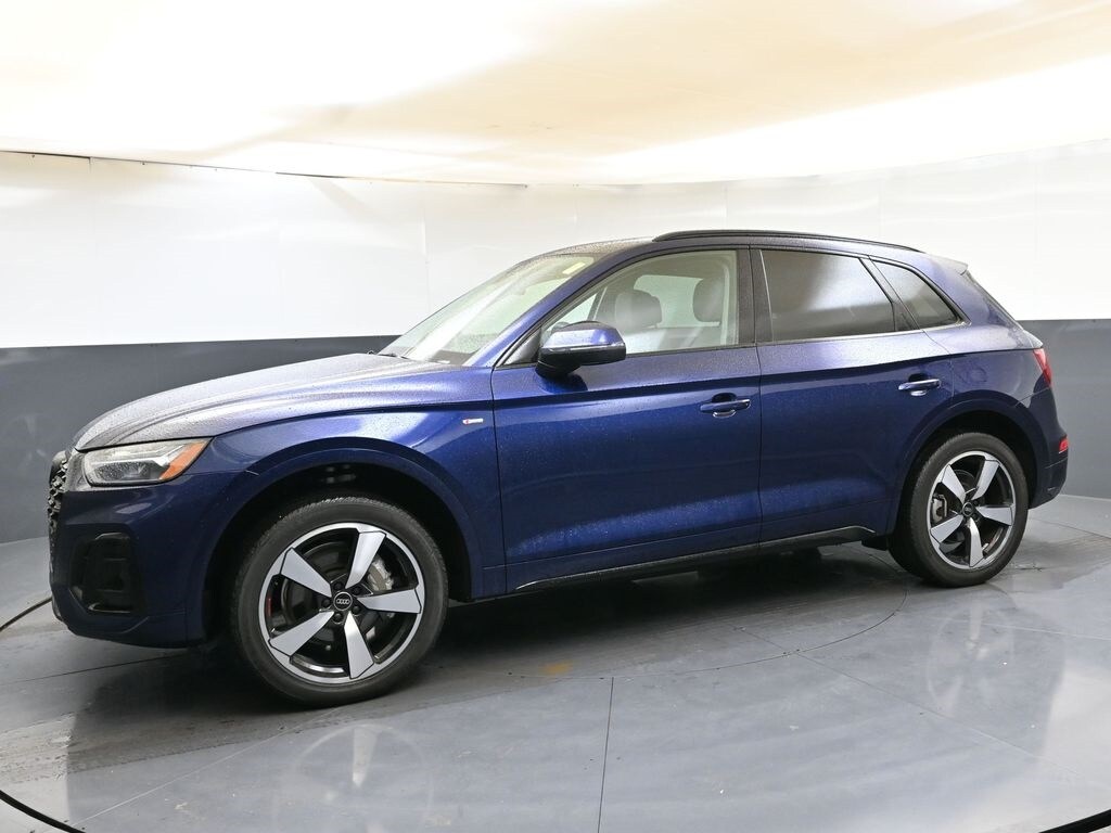 Used 2022 Audi Q5 Premium Plus with VIN WA1EAAFY5N2104821 for sale in Kalamazoo, MI