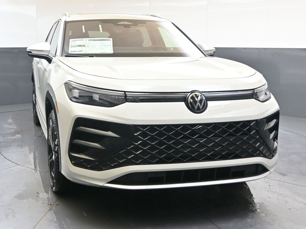 2026 Volkswagen Tiguan SEL R-LINE TURBO - Photo 8