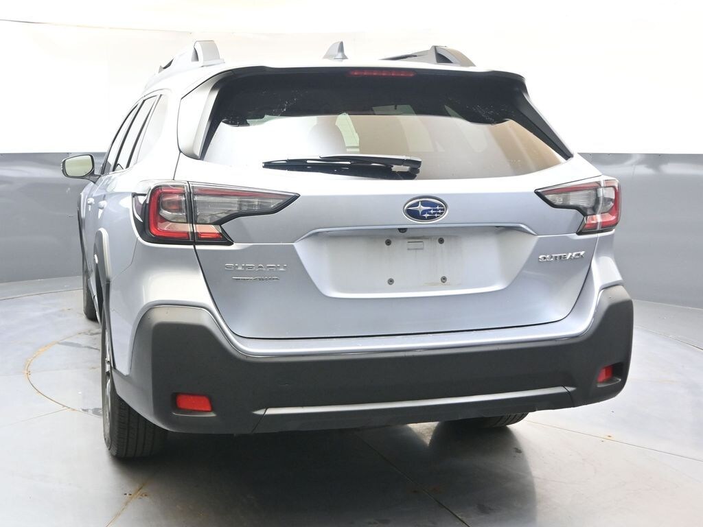 Used 2024 Subaru Outback Premium SUV