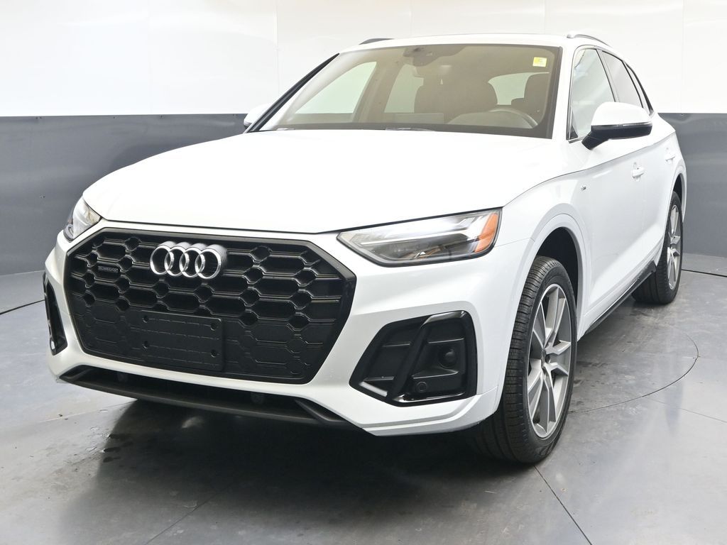 2025 Audi Q5 45 Premium's photo