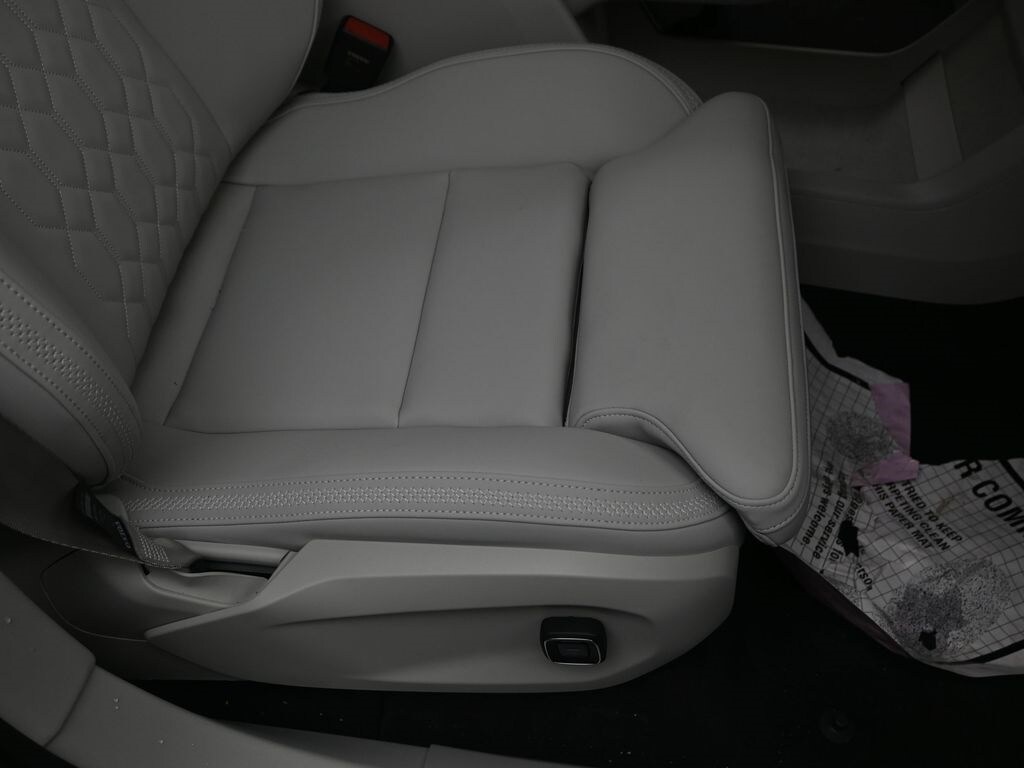 2025 Volvo EX90 Ultra - Photo 12