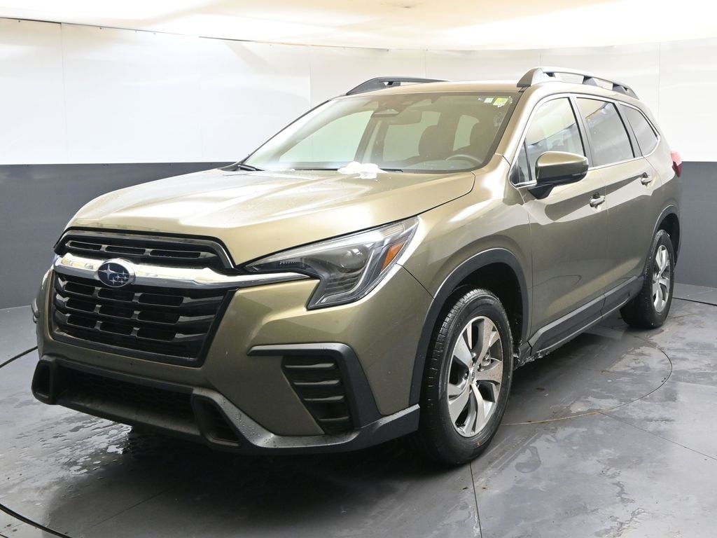 2024 Subaru Ascent Premium's photo