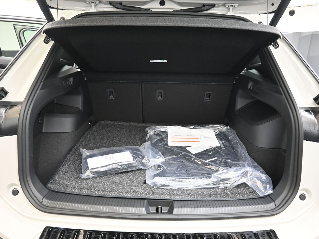 2026 Volkswagen Tiguan SEL R-LINE TURBO - Photo 17