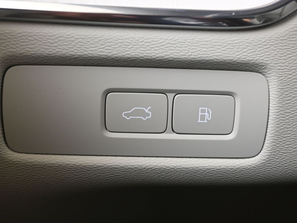 2026 Volvo XC60 Ultra - Photo 23