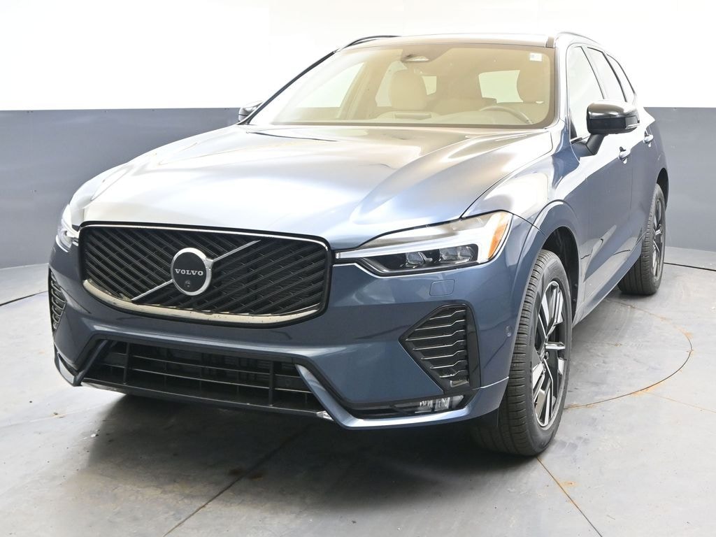 New 2026 Volvo XC60 B5 Plus SUV