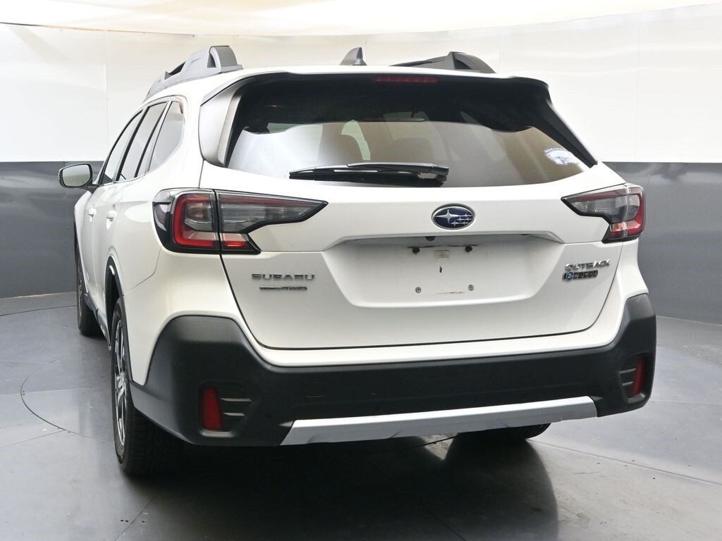 2020 Subaru Outback Limited photo 4