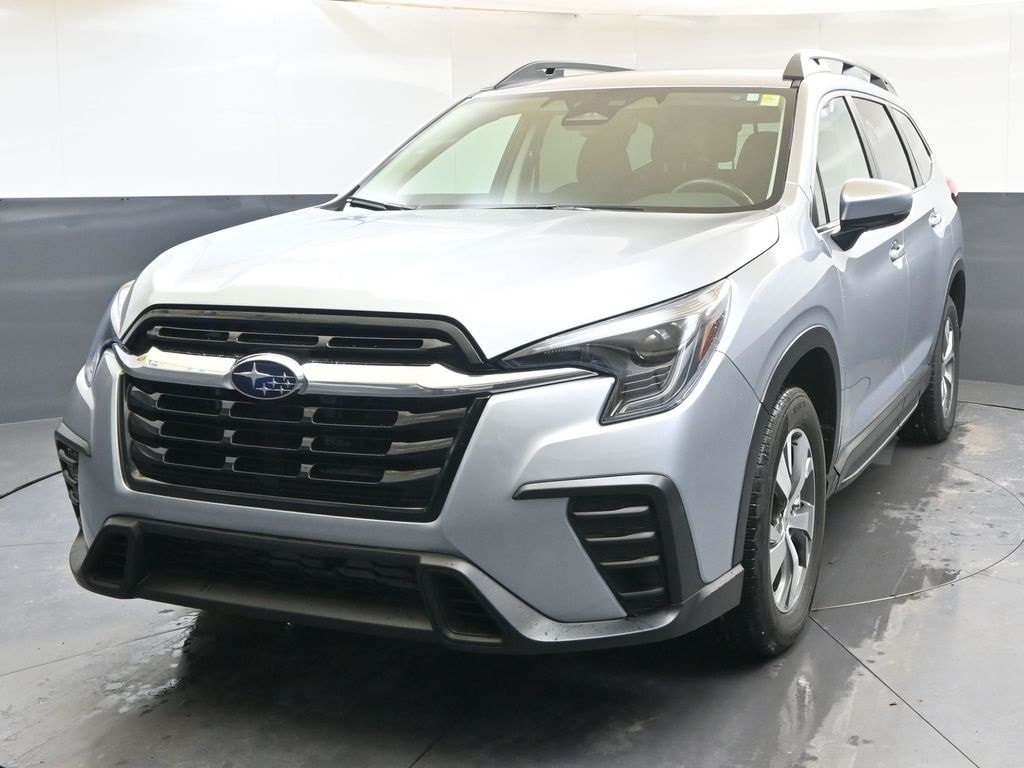 2024 Subaru Ascent Premium's photo