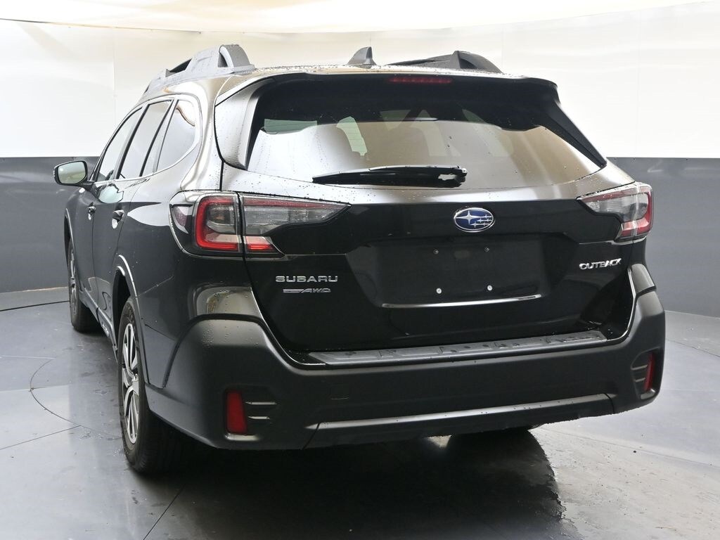 2020 Subaru Outback Premium photo 4