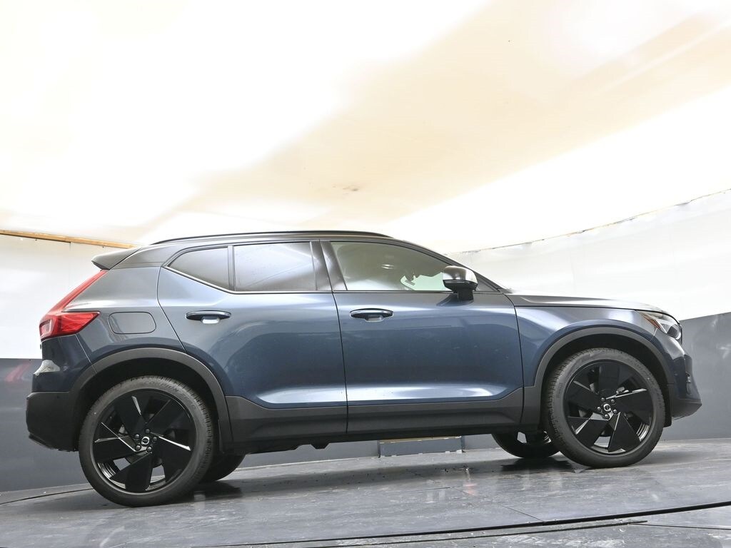 2026 Volvo XC40 Ultra Black Edition - Photo 39