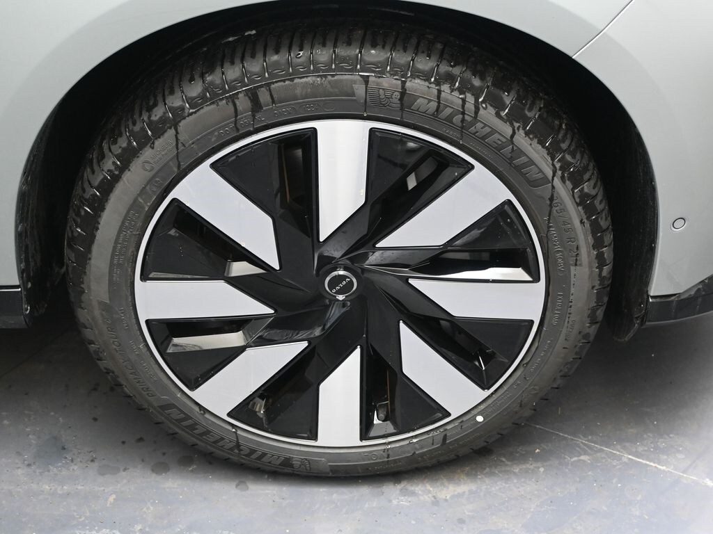 2025 Volvo EX90 Ultra - Photo 10