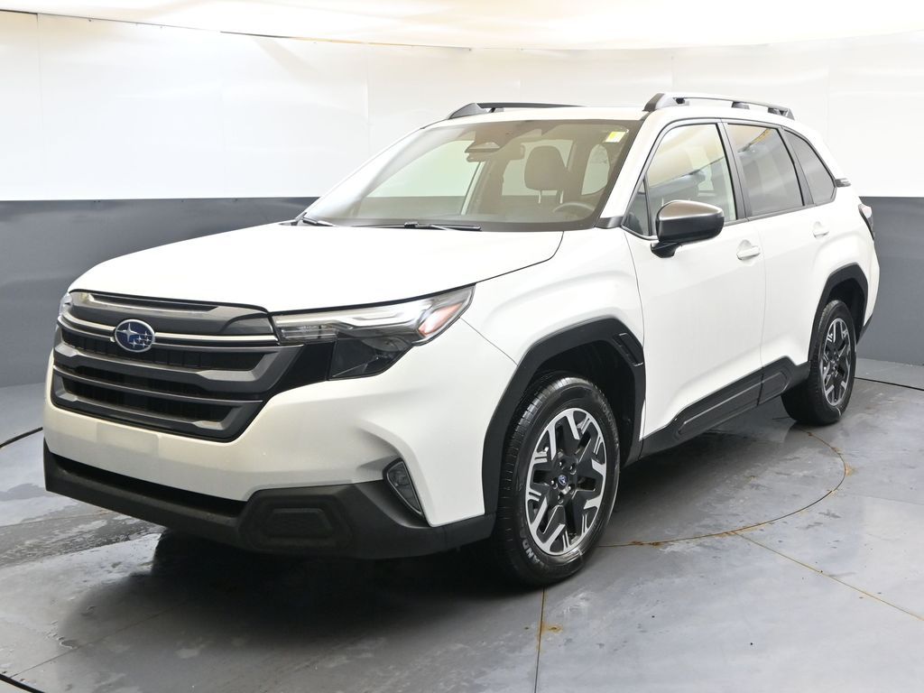 2025 Subaru Forester Premium's photo