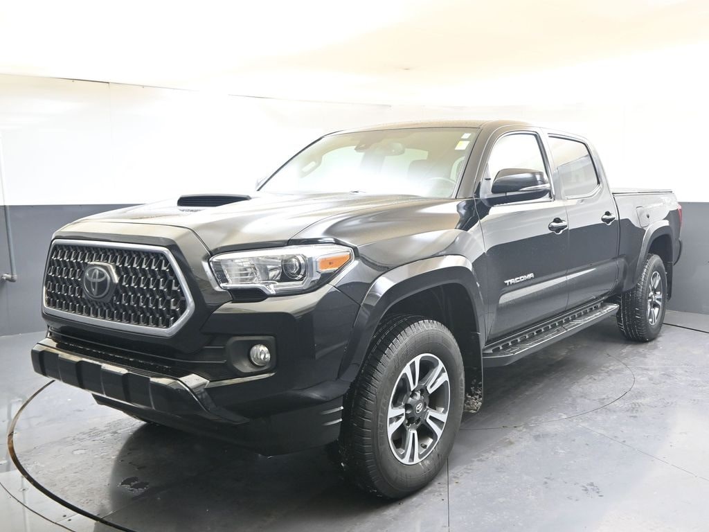 2019 Toyota Tacoma SR5's photo