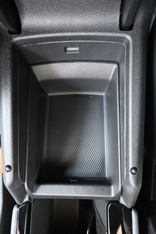 2026 Volkswagen Tiguan SEL R-LINE TURBO - Photo 35
