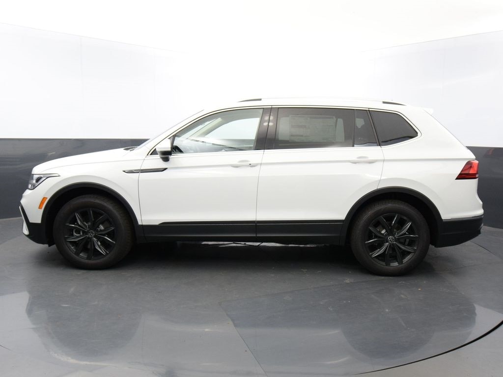 Used 2024 Volkswagen Tiguan SE with VIN 3VVMB7AX3RM148784 for sale in Kalamazoo, MI
