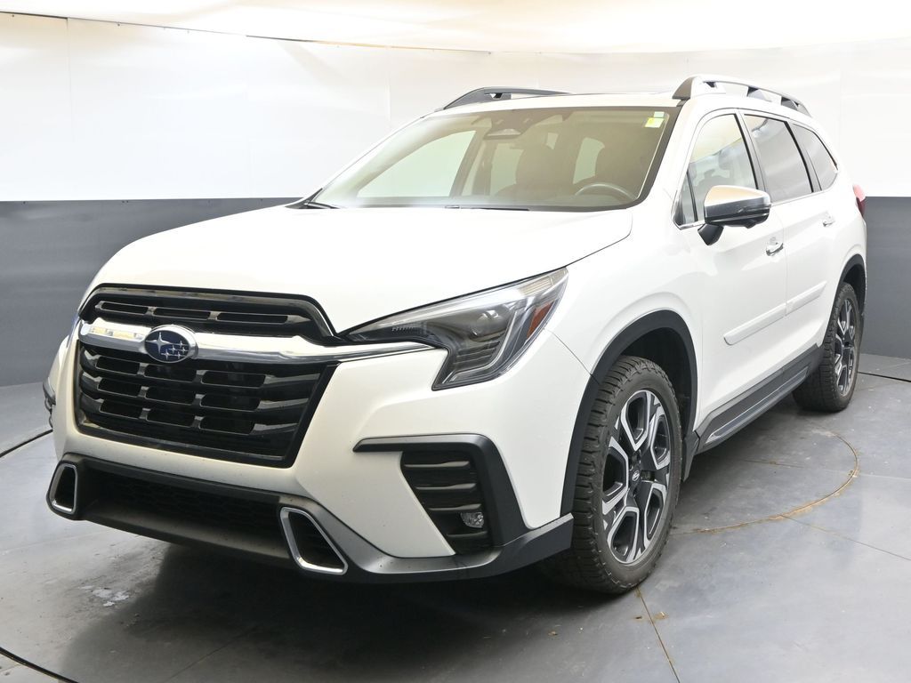 2023 Subaru Ascent Touring's photo