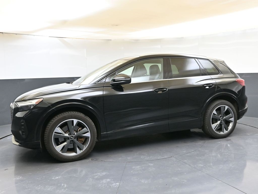 Used 2022 Audi Q4 e-tron Premium with VIN WA1G2BFZ4NP049401 for sale in Kalamazoo, MI