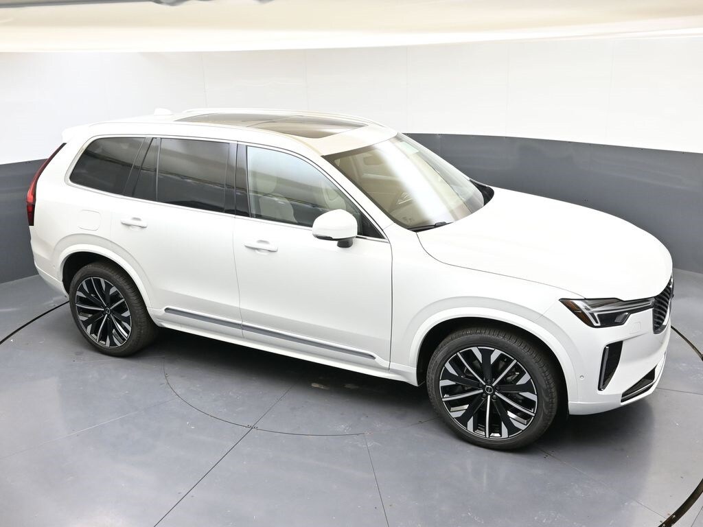 2026 Volvo XC90 Plus - Photo 52