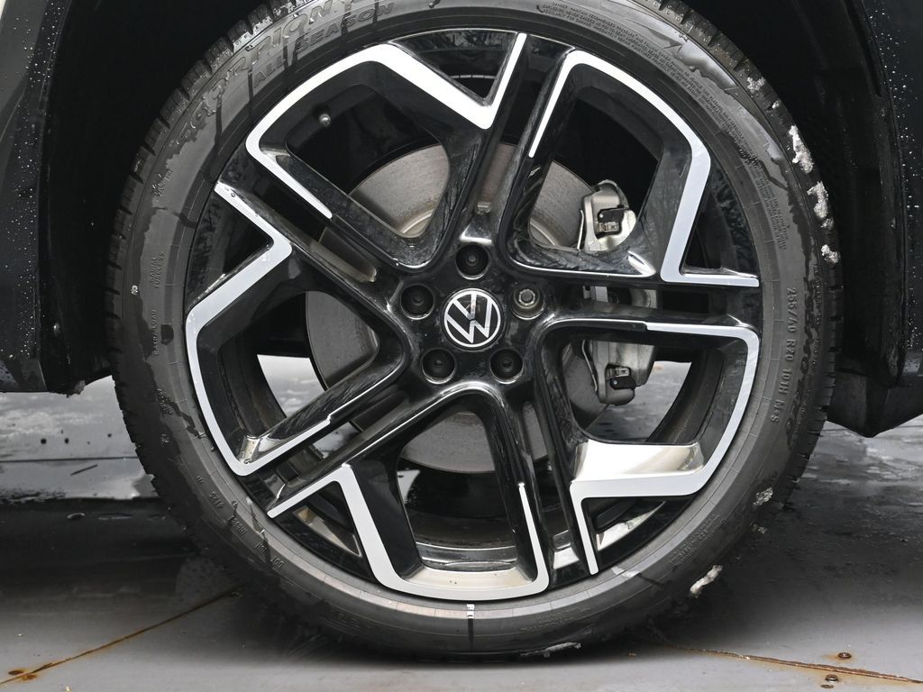 2026 Volkswagen Tiguan SEL R-LINE TURBO - Photo 10