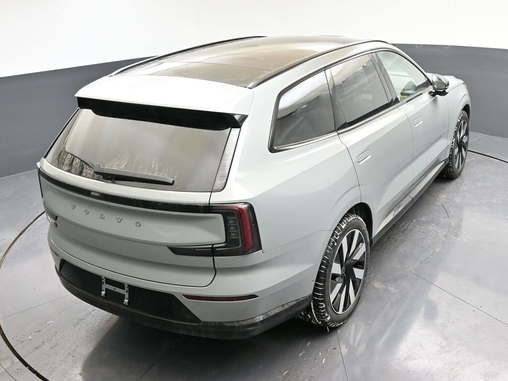 2025 Volvo EX90 Ultra - Photo 39